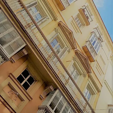 No 14 Cadiz